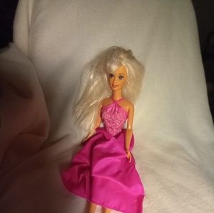 Vintage Mattel 1976 Barbie Doll Twist N turn blue eyes silver earrings long hair